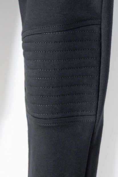 JOGGER DE MIC CON CORDÓN GRIS PARA NIÑO