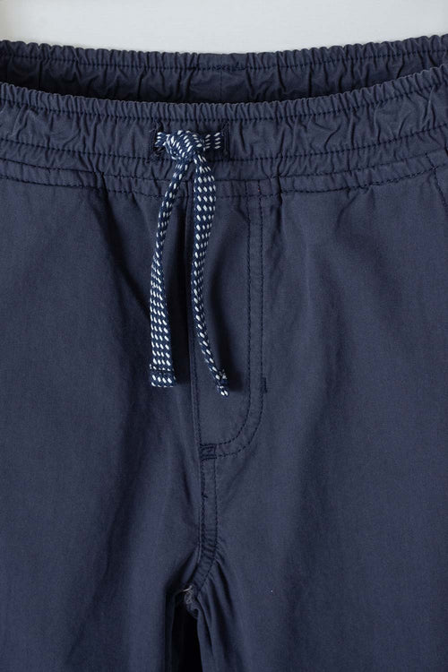 JOGGER DE MIC CON CORDÓN AZUL PARA NIÑO