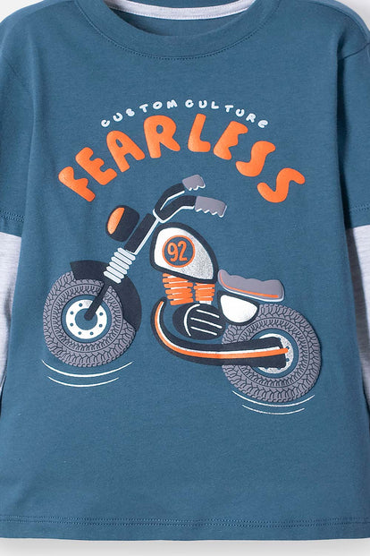 POLERA LITTLEMIC AZUL Y GRIS ESTAMPADA EN FRENTE PARA NIÑO 2T A 5T