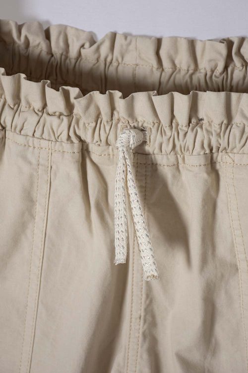 SHORT DE MIC CON CORDÓN CAQUI PARA NIÑA